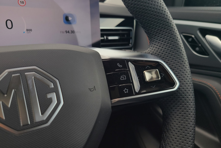 2025 MG HS Essence SUV Image 18