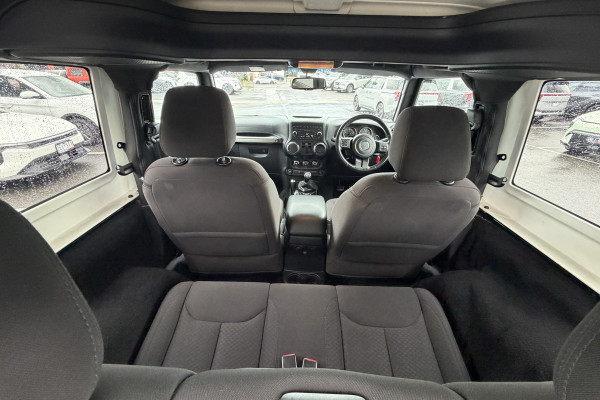 2017 Jeep Wrangler JK Sport SUV Image 9