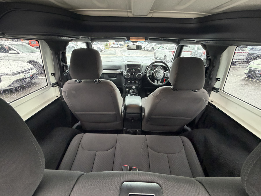 2017 Jeep Wrangler JK Sport SUV Image 9