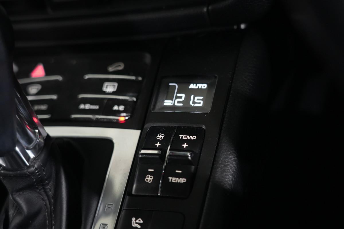2019 Porsche Macan SUV