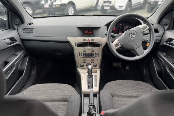 2008 Holden Astra AH CD Hatch Image 15