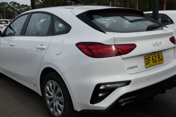 2022 Kia Cerato BD MY22 S Hatch Image 4