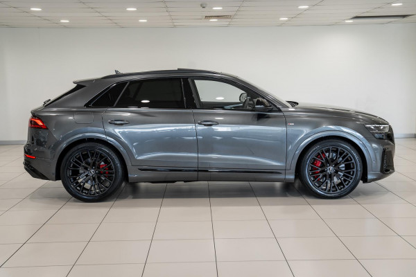 2026 Audi Q8 F1 TFSI e 360kW S line SUV image 3