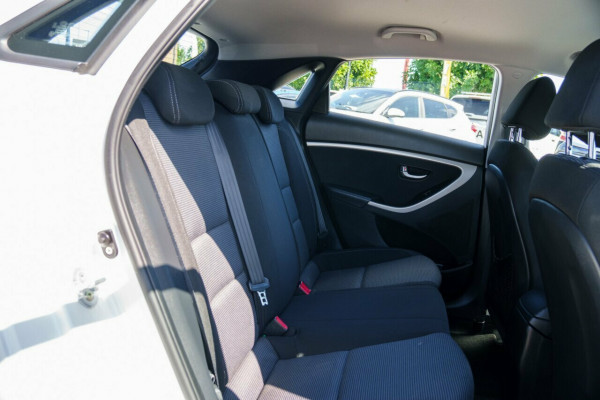 2014 Hyundai i30 GD2 Active Hatch Image 9