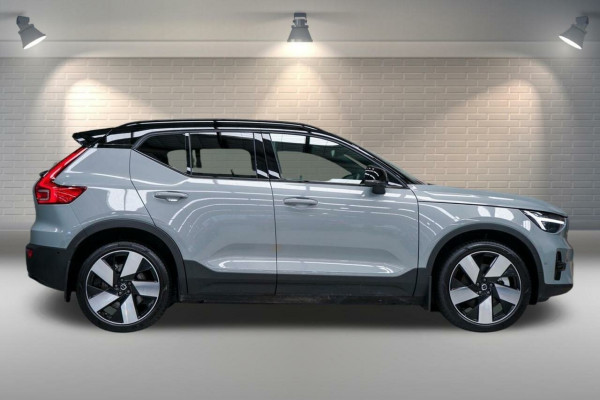 2026 Volvo EX40  Ultra Twin Motor Performance SUV Image 15