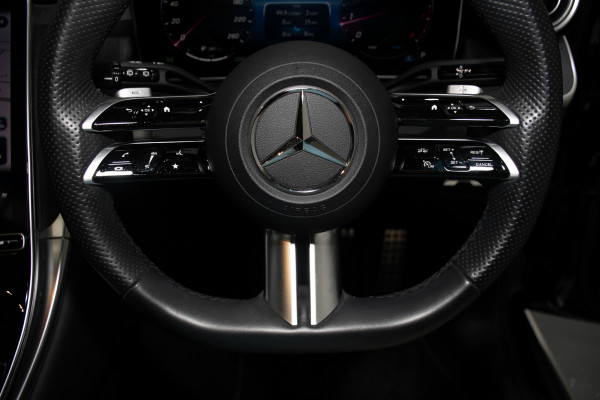2023 Mercedes-Benz GLC-Class GLC300 SUV Image 16