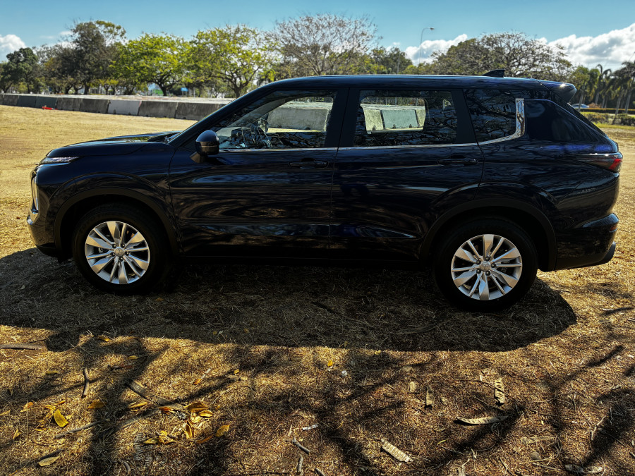 2026 Mitsubishi Outlander ZM ES SUV Image 7