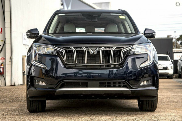 2025 Mahindra XUV700  AX7L SUV