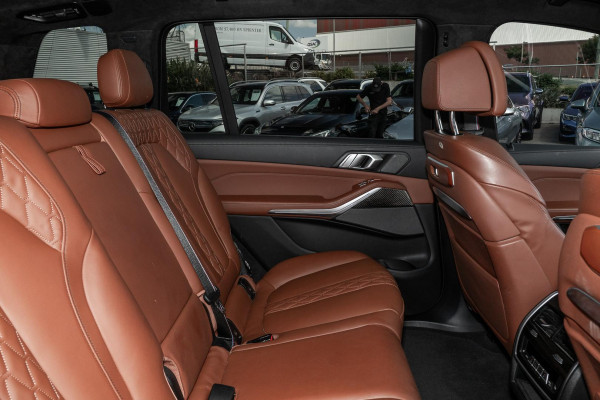 2024 BMW X7 G07 LCI M60i SUV image 3