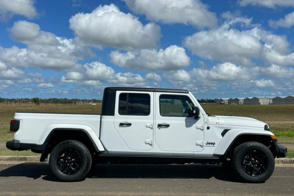 2023 Jeep Gladiator JT Night Eagle Pickup