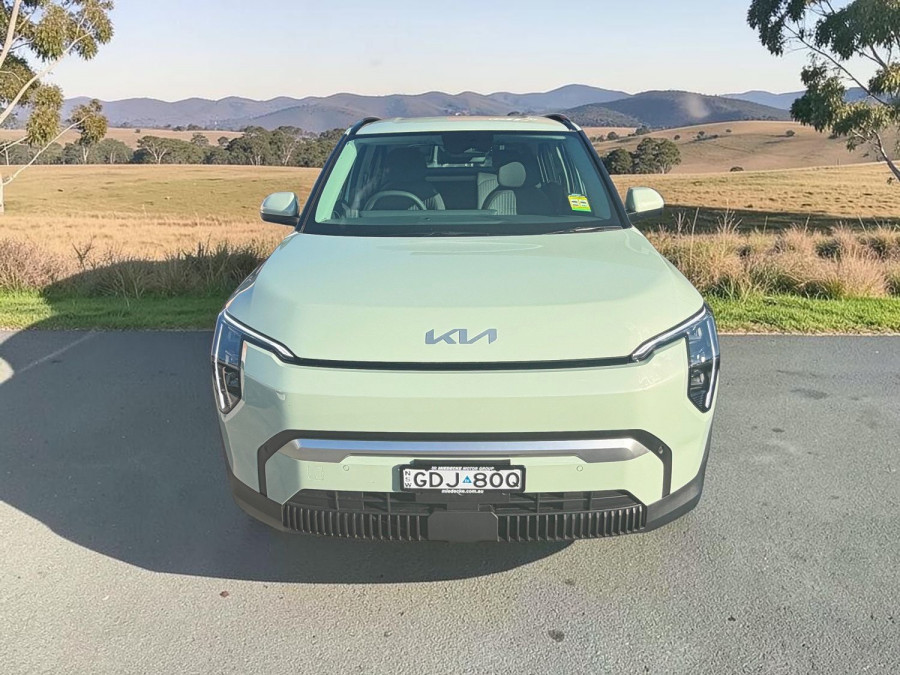 2026 MY27 Kia EV3 SV Air Long Range SUV Image 2