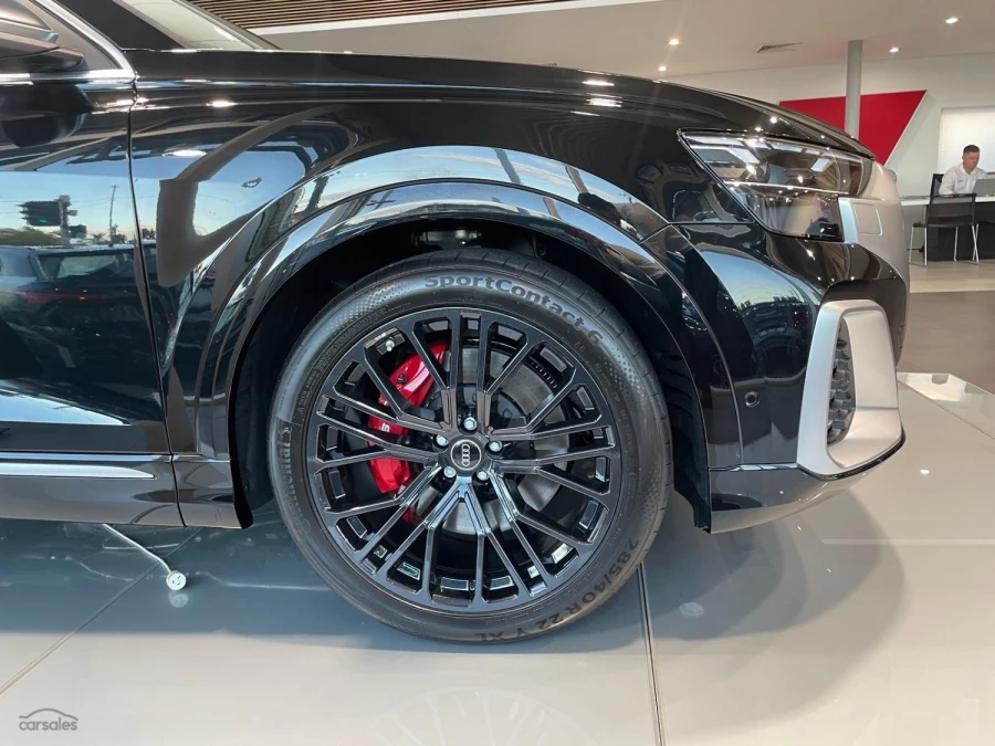 2026 Audi SQ8 TFSI SUV Image 2