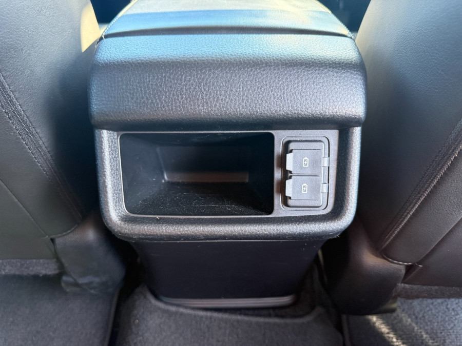 2022 MY23 Isuzu MU-X RJ LS-T SUV Image 13