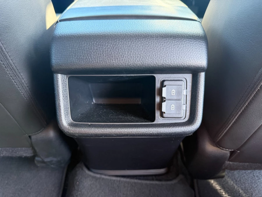 2022 MY23 Isuzu MU-X RJ LS-T SUV Image 13