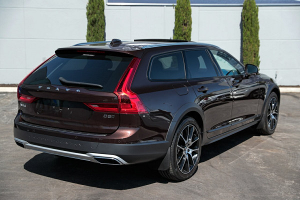 2019 MY20 Volvo V90 Cross Country P Series MY20 D5 Geartronic AWD Wagon Image 2