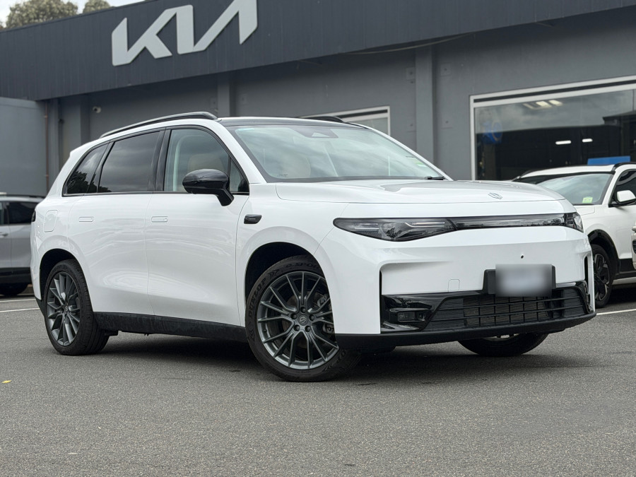 2025 Leapmotor C10 B11 REEV Ultra Hybrid Design Wagon Image 1