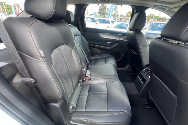 2025 Mazda CX-70 KJ G50e GT SUV Image 16