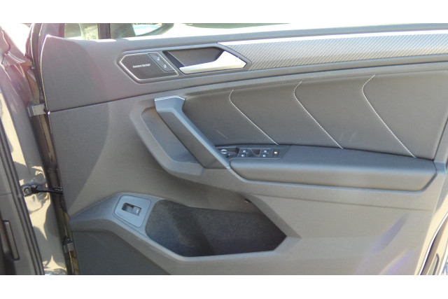 2024 Volkswagen Tiguan AX MY24 162TSI R-LINE SUV Image 17