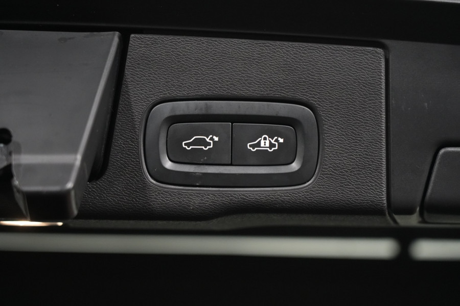 2021 Volvo XC60 UZ D4 Momentum SUV