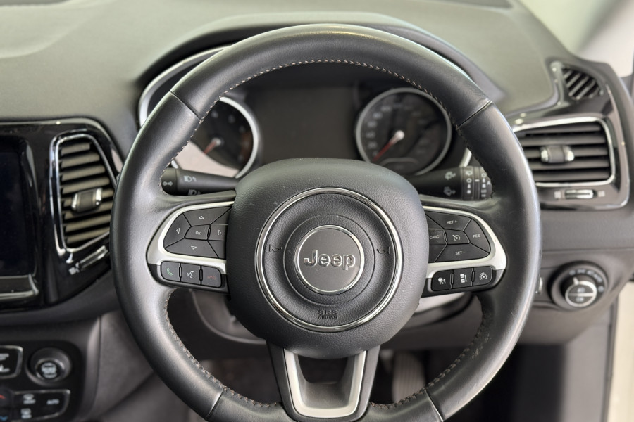 2020 Jeep Compass M6 Limited SUV Image 13