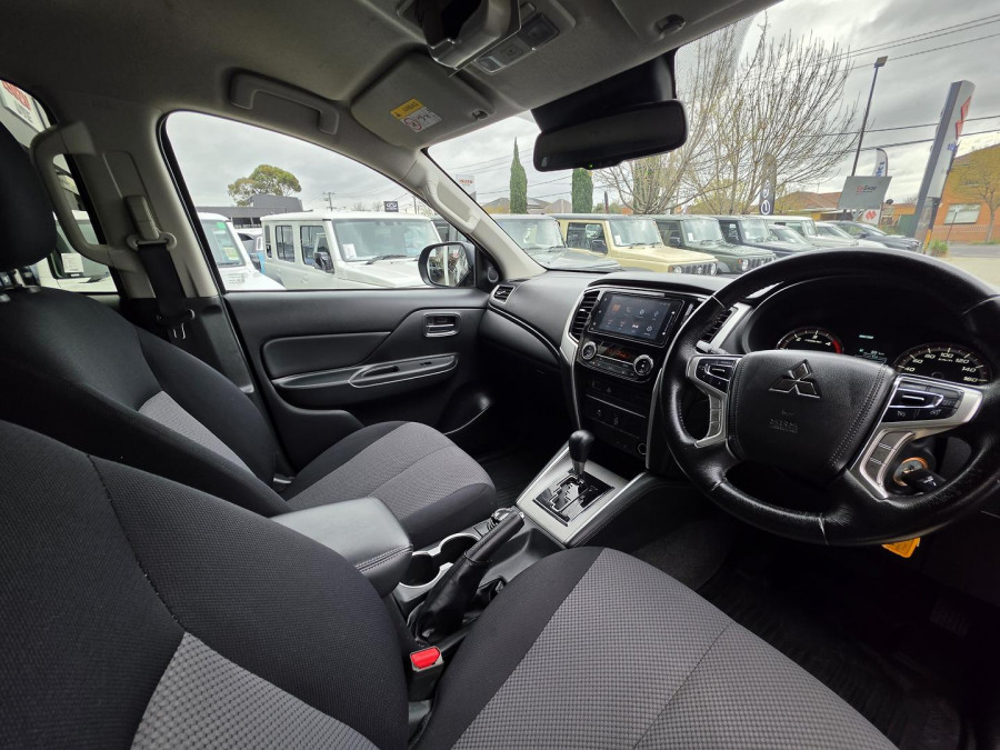 2022 MY22.5 Mitsubishi Triton MR GLX-R Ute Image 16