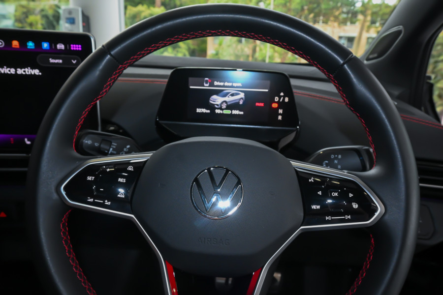2025 Volkswagen ID. 5 E2 GTX SUV