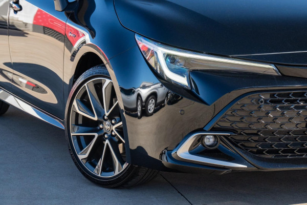 2025 Toyota Corolla ZWE219R  ZR Hybrid Hatch Image 6