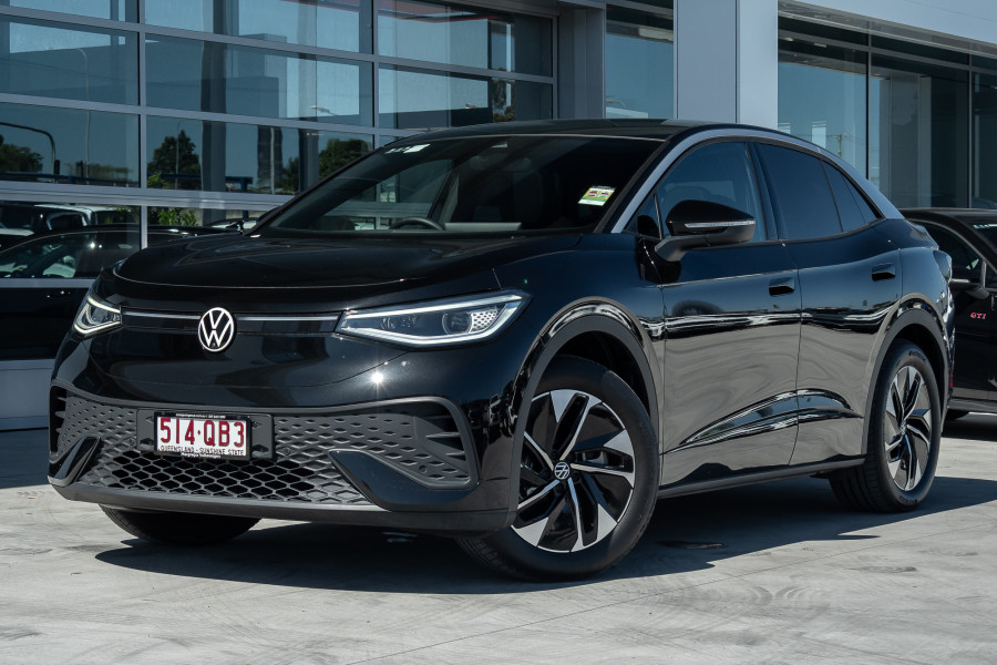 2025 Volkswagen ID. 5 E2 Pro SUV Image 1
