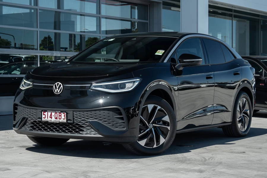 2025 Volkswagen ID. 5 E2 Pro SUV Image 1