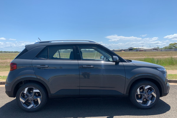 2025 Hyundai Venue QX.V5 Active SUV Image 2