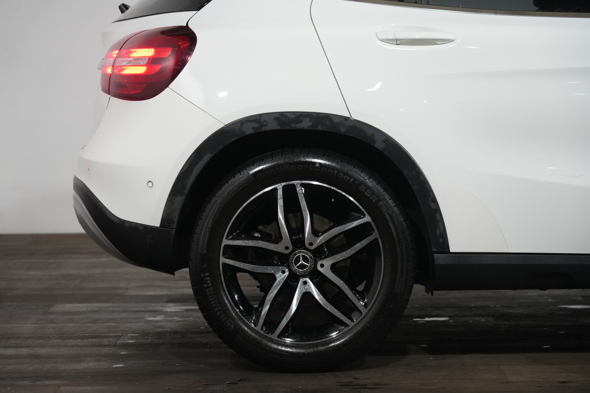 2019 Mercedes-Benz GLA-Class 180 SUV
