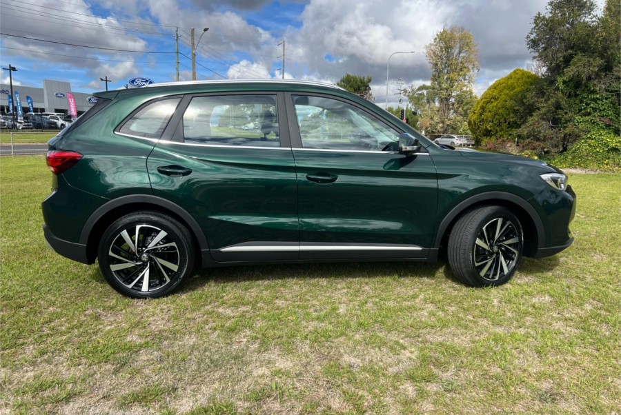 2025 MG ZS ZS32 Essence Turbo SUV Image 8