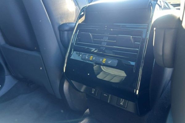 2025 MY26 Land Rover Range Rover Sport L461 D250 Dynamic SE SUV Image 21