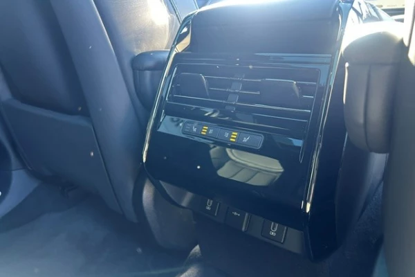 2025 MY26 Land Rover Range Rover Sport L461 D250 Dynamic SE SUV Image 21