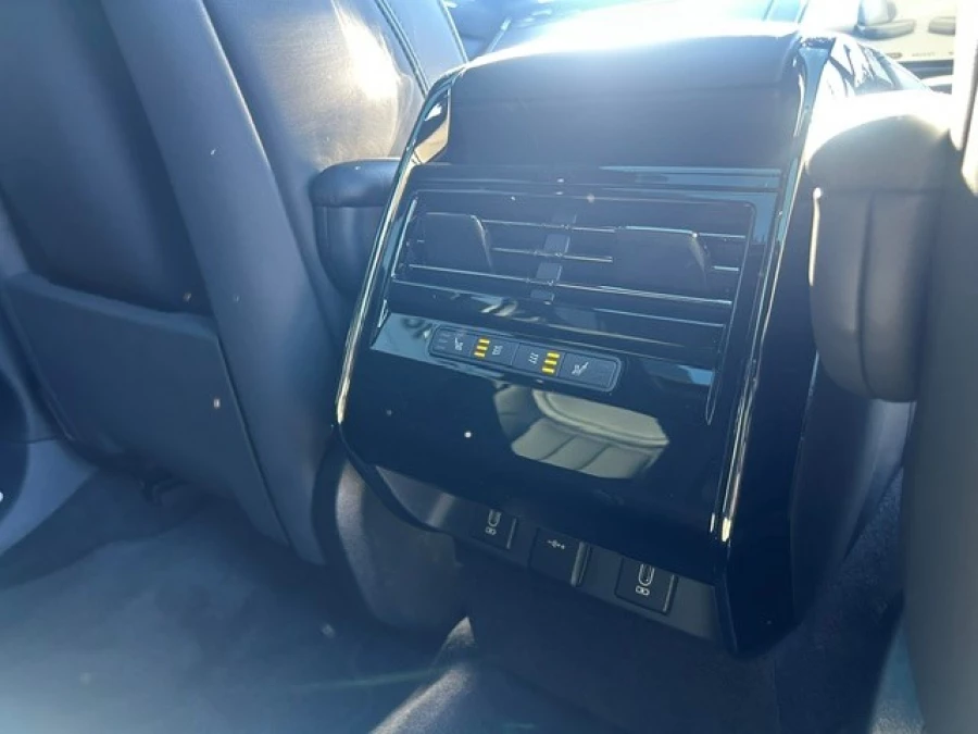 2025 MY26 Land Rover Range Rover Sport L461 D250 Dynamic SE SUV Image 21