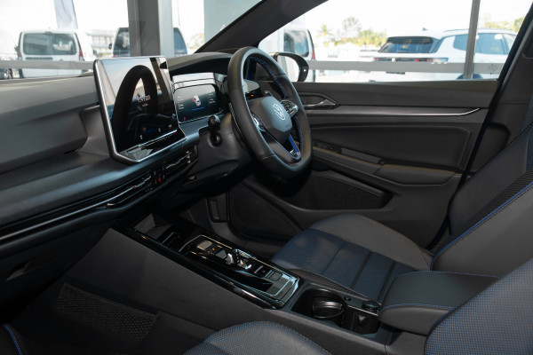 2026 Volkswagen Golf 8.5 R Hatch image 8