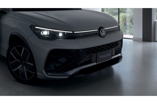 2026 Volkswagen Tiguan CT 195TSI R-Line SUV Image 4