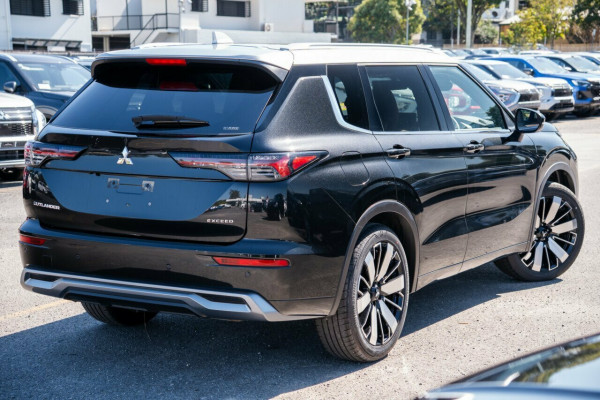 2025 Mitsubishi Outlander ZM Exceed Tourer SUV Image 2
