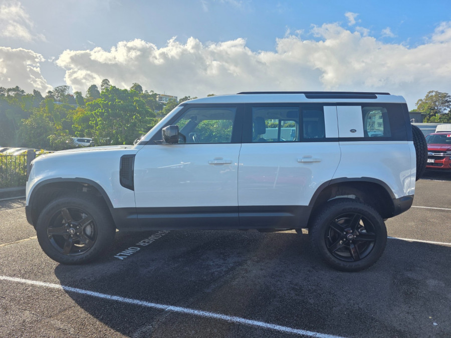 2020 MY21 Land Rover Defender L663 110 D300 SE SUV Image 6