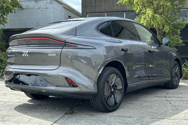 2026 MY25 MG IM6 S12L Premium SUV Image 3