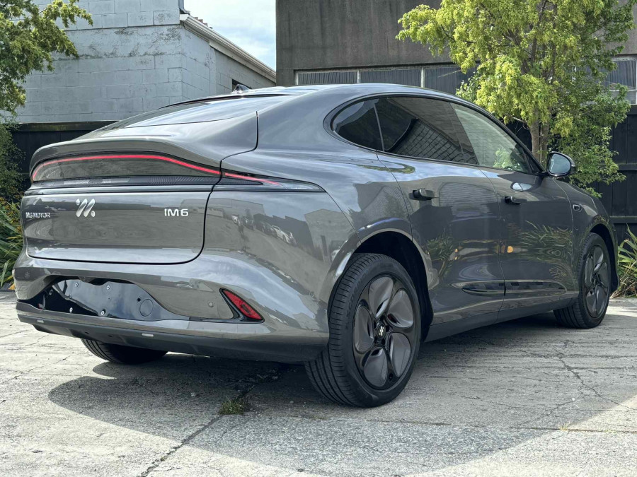 2026 MY25 MG IM6 S12L Premium SUV Image 3