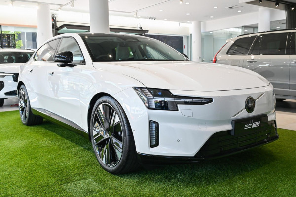 2026 Volvo ES90  Ultra Single Motor Sedan