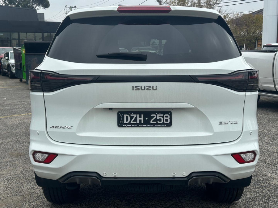 2025 MY25.5 Isuzu MU-X RJ LS-T SUV Image 4