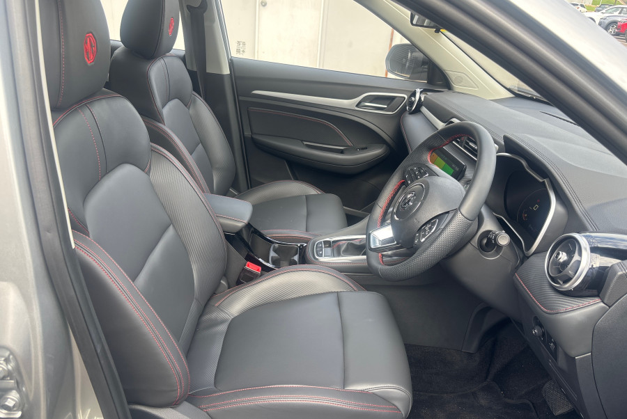2024 MG ZST S13 Essence SUV Image 9