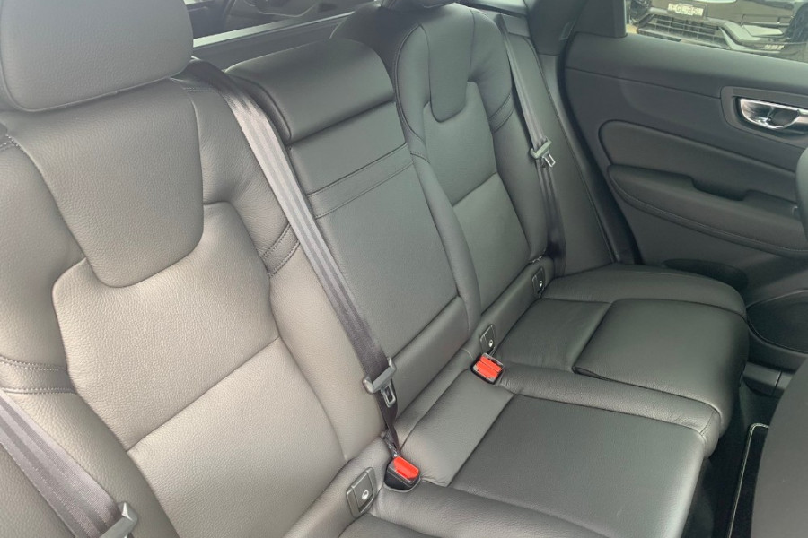 2020 Volvo XC60 UZ D5 R-Design Suv Image 5