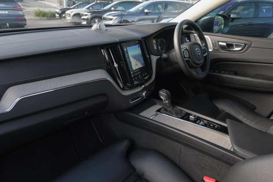 2020 Volvo XC60 UZ T5 SUV Image 8