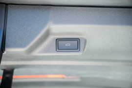 2025 Volkswagen ID. Buzz Cargo EBN BEV550 Van
