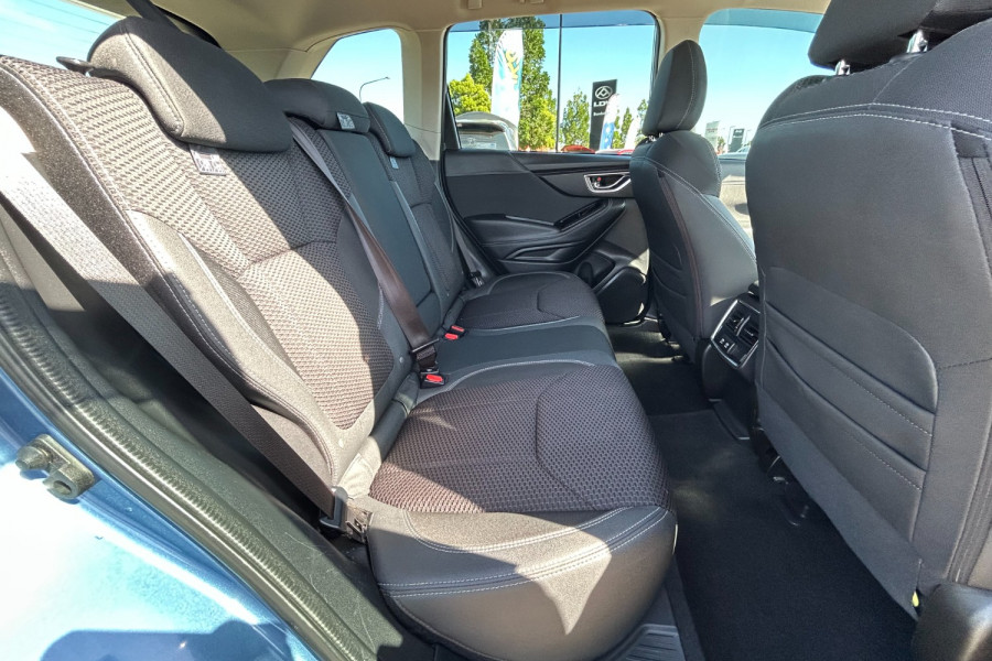 2021 Subaru Forester S5 2.5i Premium SUV Image 17