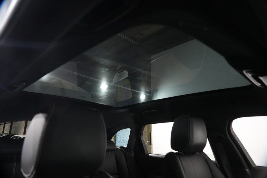 2022 Land Rover Range Rover Velar L560 P250 R-Dynamic SE SUV Image 25