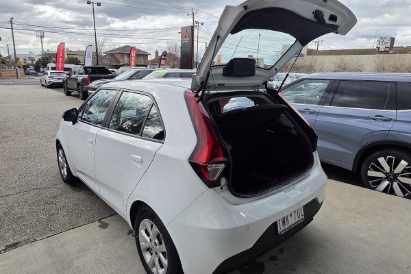 2022 MG MG3 SZP1 Core Hatch Image 8
